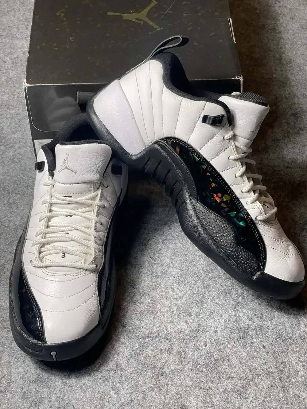 Air Jordan 12 Retro Low 25 Years in China DO8726-100